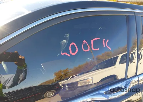 2017 Lincoln Continental Black Label z USA, uszkodzony, nr VIN 1LN6L9AP0H5627826